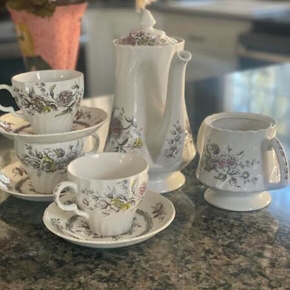 English Set of Teapot, Cup and Saucers and Sugar Bowl Crafted by Wood and Sons - Picture 3 of 14